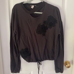 Forever21 Distressed Design Top with Flowers